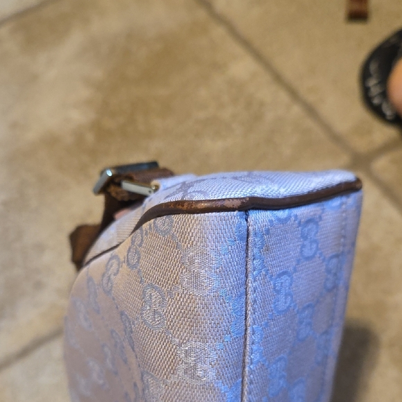 Gucci Beige and Brown Sholder Bag - Picture 5 of 15